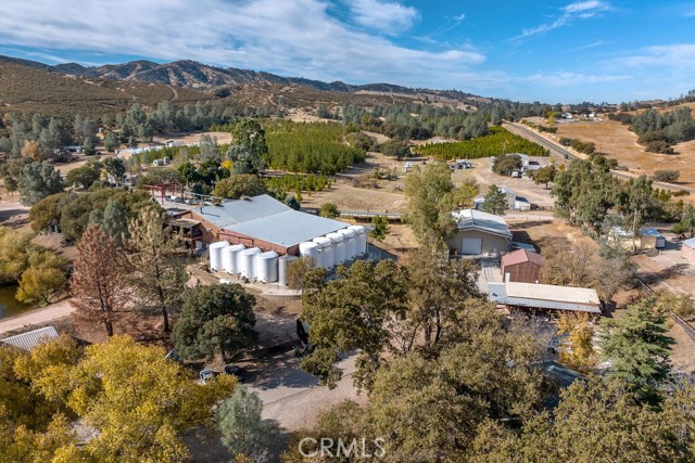 679 Calf Canyon, Creston, California 93432, ,Commercial Lease,For Rent,679 Calf Canyon,CRNS23224965