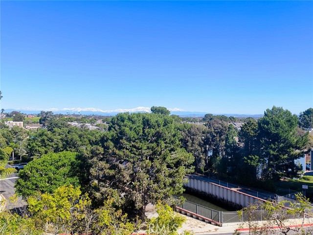 20331 Bluffside Circle, Huntington Beach CA: https://media.crmls.org/medias/31c99743-d291-4098-8dab-1421714555d5.jpg