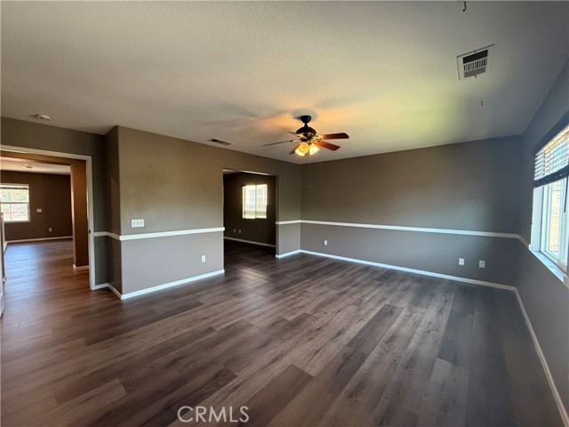 Detail Gallery Image 19 of 34 For 1264 Reisling, Perris,  CA 92571 - 5 Beds | 3 Baths