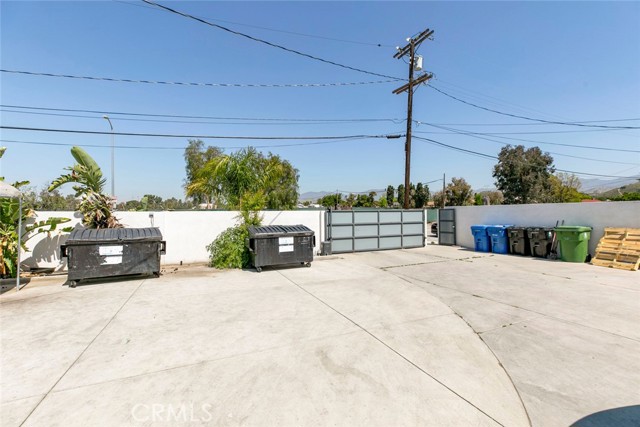 11024 Peoria Street, Sun Valley CA: https://media.crmls.org/medias/31ca4572-3c64-4232-942a-3e997c18d3d6.jpg