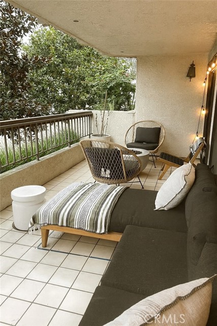 Detail Gallery Image 11 of 17 For 8512 Tuscany #222,  Playa Del Rey,  CA 90293 - 2 Beds | 2 Baths