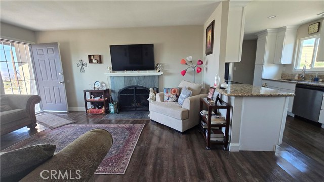 32673 Zircon Road, Lucerne Valley CA: https://media.crmls.org/medias/31cb3022-4aaa-4017-89e0-df01645db942.jpg