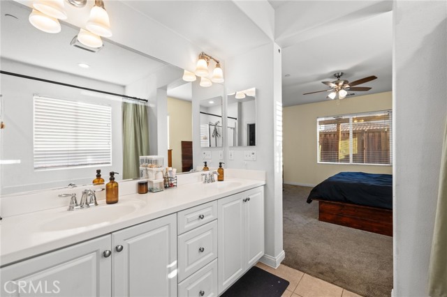 Detail Gallery Image 15 of 59 For 9705 Dutchman Peak, Bakersfield,  CA 93311 - 4 Beds | 3 Baths