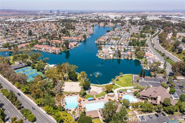 21992 Hoi Circle, Lake Forest CA: https://media.crmls.org/medias/31cb70d5-f78a-49dd-929e-4e2d8831dc7f.jpg