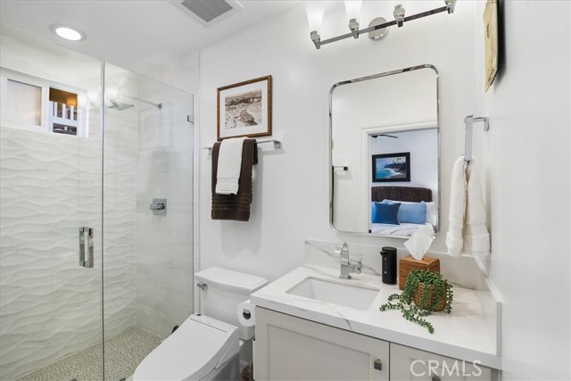 Detail Gallery Image 14 of 31 For 737 Griffith Way, Laguna Beach,  CA 92651 - 2 Beds | 2 Baths