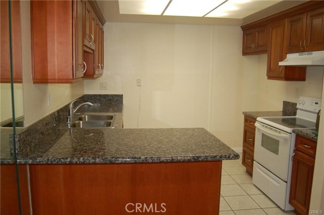 394 S Prospectors Road, Diamond Bar CA: https://media.crmls.org/medias/31cc4b41-3e84-43c3-a8f6-e43e70b91638.jpg