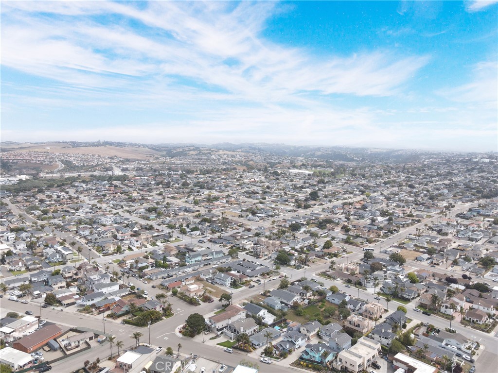 https://media.crmls.org/medias/31cc97b8-d601-4fec-aab2-c1fd44521660.jpg?preset=X-Large