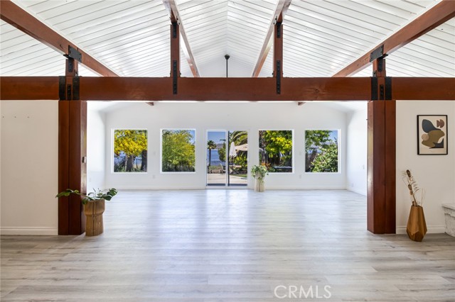 17300 Grand Avenue, Lake Elsinore CA: https://media.crmls.org/medias/31cccb56-3d81-43ff-aab2-b6661f6b1e51.jpg