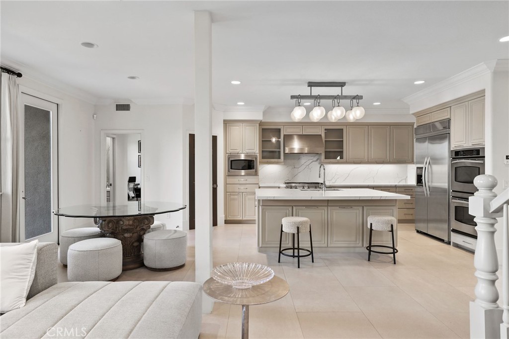 MLS #OC25222504 image #19