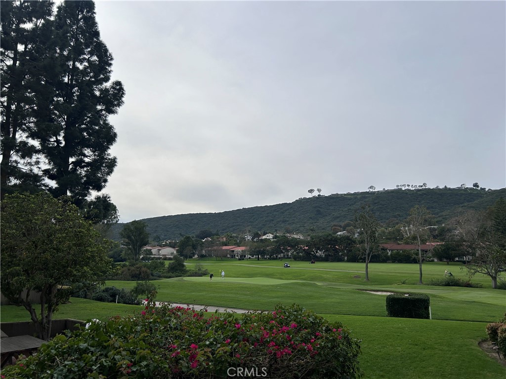 https://media.crmls.org/medias/31cd398c-7cf0-4179-bb19-afaceb93eb89.jpg?preset=X-Large