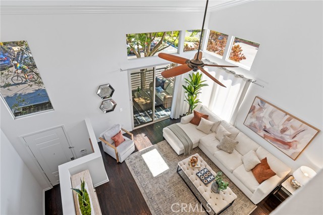 Detail Gallery Image 7 of 20 For 5547 Strand #101,  Hawthorne,  CA 90250 - 3 Beds | 3 Baths