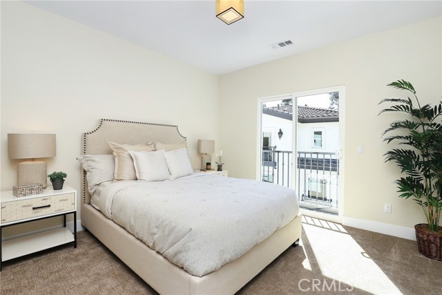 1 Sahalee Way, Phillips Ranch CA: https://media.crmls.org/medias/31cd5341-dbd8-4bbc-81c6-8ff23696d9a1.jpg