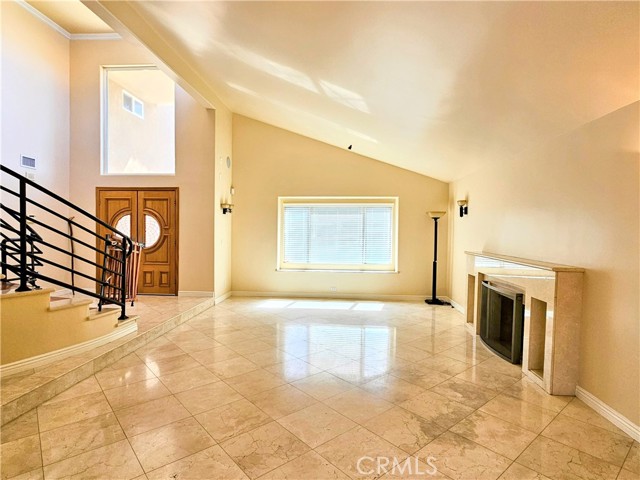 Detail Gallery Image 3 of 30 For 18521 Calle Vista Cir, Porter Ranch,  CA 91326 - 5 Beds | 4 Baths