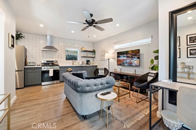 3751 Laurita Avenue, Pasadena CA: https://media.crmls.org/medias/31cecd5c-cf56-40c3-9fe8-8f8cd2b42eb3.jpg