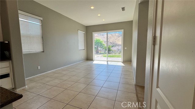 Detail Gallery Image 19 of 52 For 37361 Paintbrush Dr, Palmdale,  CA 93551 - 5 Beds | 3 Baths