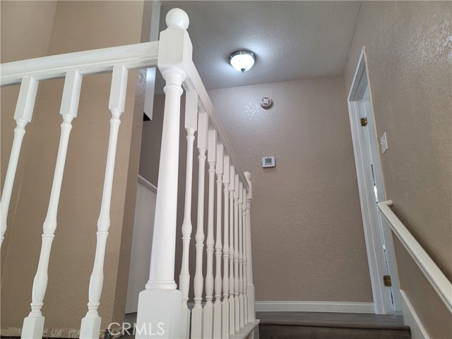 15681 Half Moon Drive, Lake Elsinore CA: https://media.crmls.org/medias/31d08d71-f8c9-45ff-9ae4-bdfb3063d3ef.jpg