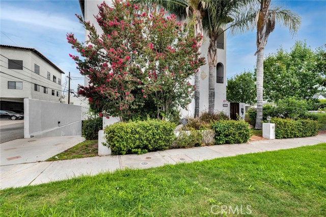 4440 Talofa Avenue, 101 photo 6