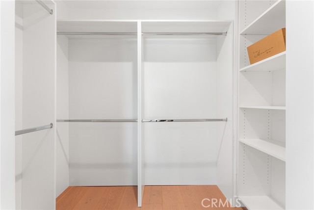 Detail Gallery Image 31 of 57 For 5630 Blanco Ave, Woodland Hills,  CA 91367 - 4 Beds | 4/1 Baths