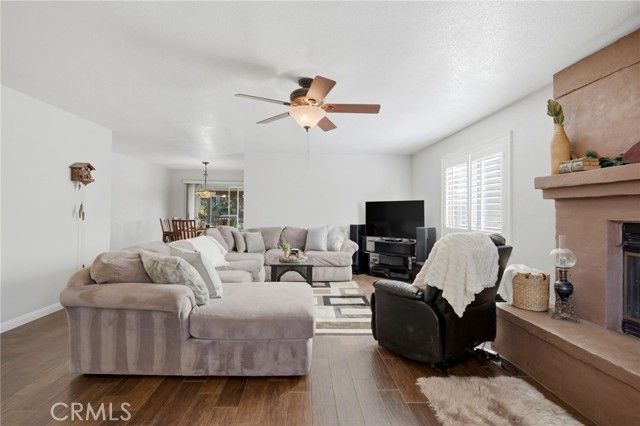 Detail Gallery Image 10 of 44 For 29860 Steel Head Dr, Canyon Lake,  CA 92587 - 3 Beds | 2 Baths