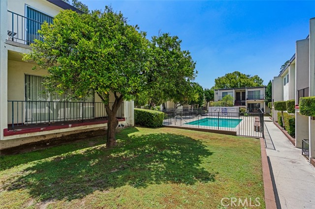 820 N Raymond Avenue, Pasadena CA: https://media.crmls.org/medias/31d3f91f-0690-4c88-b18d-c9925275bca6.jpg