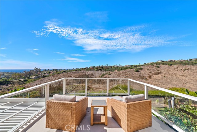 2415 Camino Bucanero, San Clemente CA: https://media.crmls.org/medias/31d4630b-f2fe-41a7-a563-d7d8ee301fa0.jpg