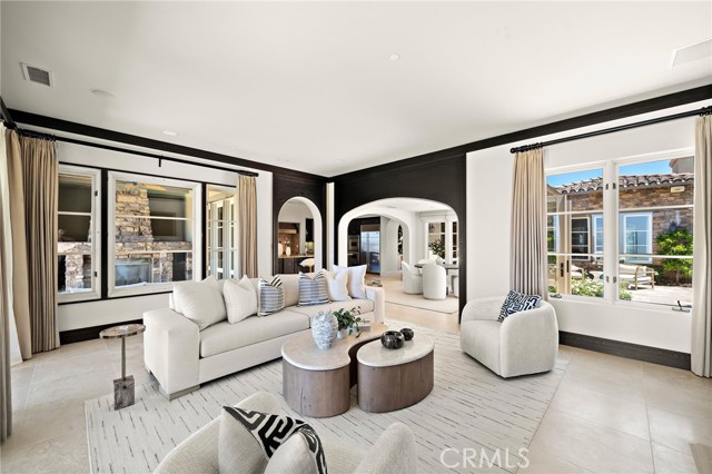 39 Sarteano Dr., Newport Coast CA: https://media.crmls.org/medias/31d46390-ca8b-4fcf-bf33-6a86ca33eb96.jpg