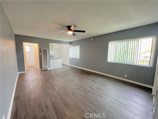 Detail Gallery Image 3 of 11 For 4750 W Broadway #I,  Hawthorne,  CA 90250 - 0 Beds | 1 Baths