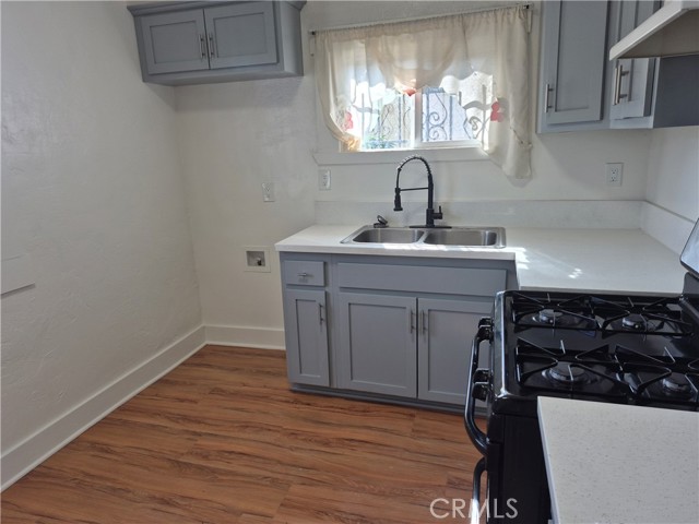 5856 South Olive photo 12