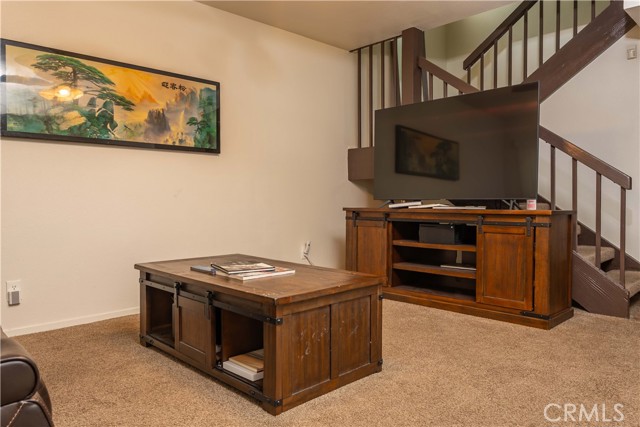 Detail Gallery Image 4 of 26 For 16710 Orange #L59,  Paramount,  CA 90723 - 3 Beds | 2/1 Baths
