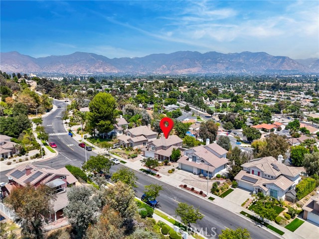 11930 Edgecliff Avenue, Sylmar CA: https://media.crmls.org/medias/31d5828a-54c9-4aac-b112-b996eeb97e98.jpg