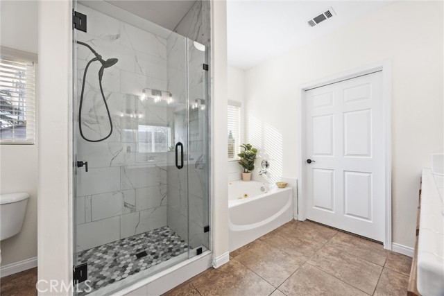 11515 Regarse, Bakersfield CA: https://media.crmls.org/medias/31d667dd-511e-4739-a3b1-164b41e6da77.jpg