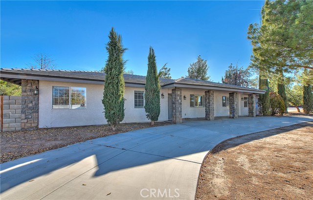 Detail Gallery Image 2 of 48 For 17041 Fairburn St, Hesperia,  CA 92345 - 3 Beds | 2 Baths