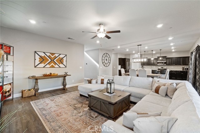 Image 8 of 54 For 521 Blue Oak Lane