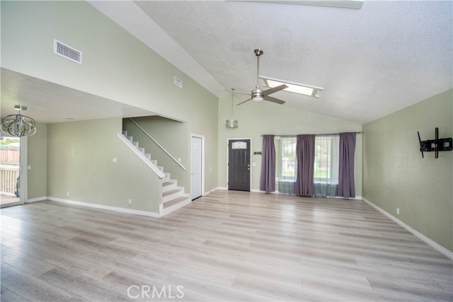 Detail Gallery Image 10 of 43 For 17631 Cottrell, Lake Elsinore,  CA 92530 - 3 Beds | 2 Baths