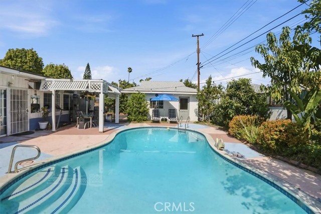 Image 9 of 31 For 138 Fernwood