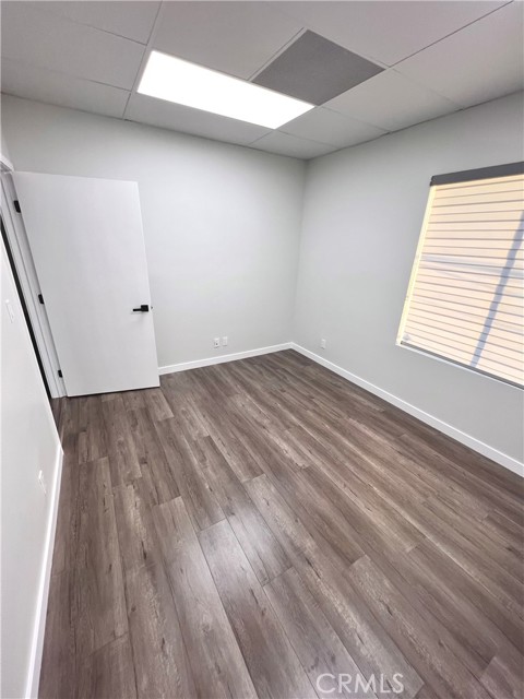Unit 206 2-Rooms