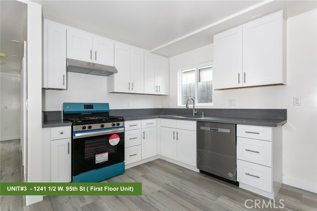 1241 W 95th Street, Los Angeles CA: https://media.crmls.org/medias/31da941f-40de-4ed6-9d27-3a9c2a231fdc.jpg