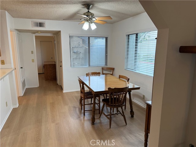 860 Swiss Trail, Duarte CA: https://media.crmls.org/medias/31da9860-ee9d-4c56-bb43-b4fdb566e369.jpg