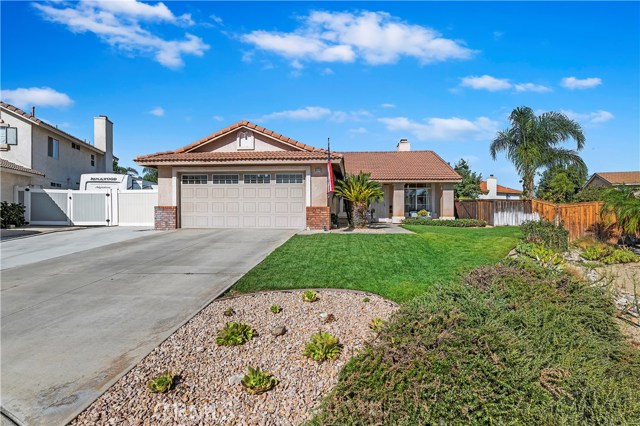 8614 Newton Pl, Riverside, CA 92508