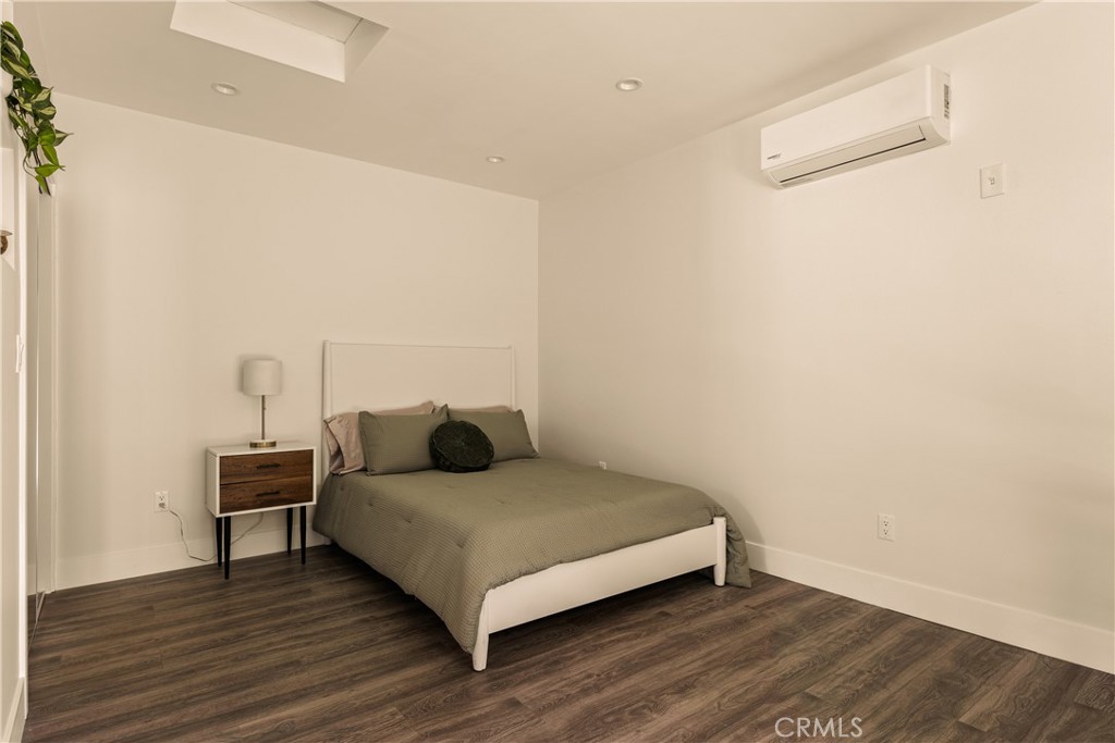 MLS #SR25252811 image #9