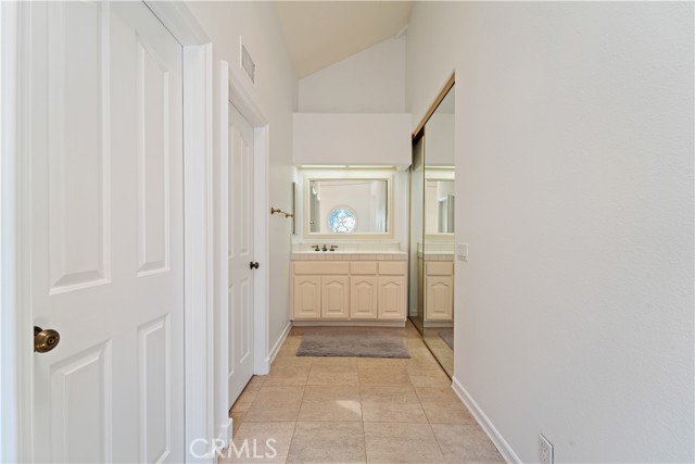 6264 Napoli Court, Long Beach CA: https://media.crmls.org/medias/31df14cc-db93-4690-acf1-e27e14fc2c17.jpg