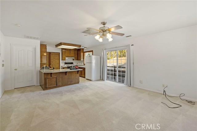 50711 Road 426, Oakhurst CA: https://media.crmls.org/medias/31dfa819-9167-4879-a979-94be90cf8929.jpg