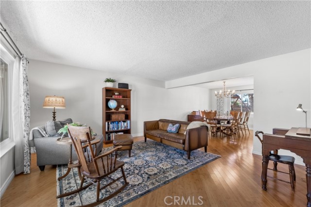 Detail Gallery Image 6 of 60 For 1635 Staffordshire, Lancaster,  CA 93534 - 4 Beds | 3 Baths