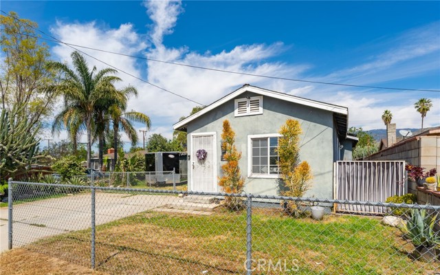 Detail Gallery Image 3 of 33 For 26606 14th St, Highland,  CA 92346 - 1 Beds | 1 Baths