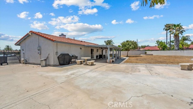 Detail Gallery Image 25 of 36 For 18432 Mindanao St, Bloomington,  CA 92316 - 3 Beds | 2 Baths