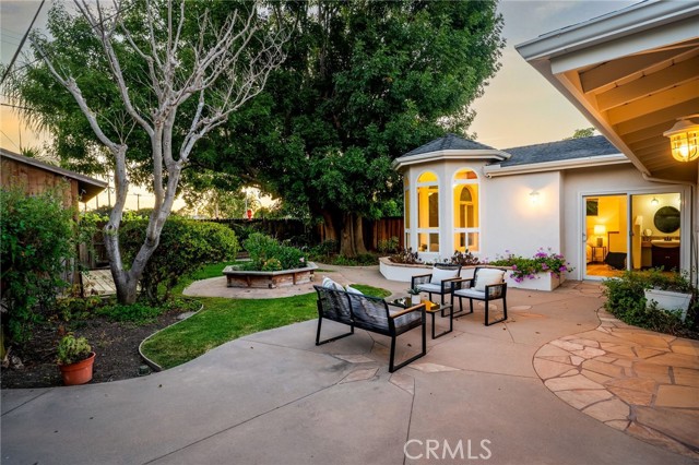 3273 Indiana Ave, Costa Mesa CA: https://media.crmls.org/medias/31e1e181-0951-4333-b191-530b39d0c194.jpg