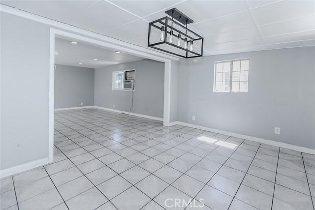 Detail Gallery Image 16 of 37 For 11523 Vanport Ave, Sylmar,  CA 91342 - 3 Beds | 2 Baths