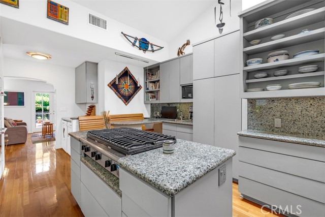 Detail Gallery Image 12 of 41 For 456 Baughman Ave, Claremont,  CA 91711 - 3 Beds | 2 Baths