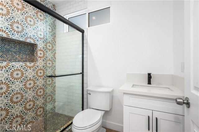 Detail Gallery Image 27 of 32 For 10857 Morrison #1/2,  North Hollywood,  CA 91601 - 4 Beds | 3 Baths