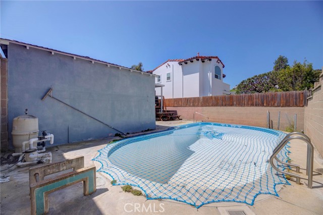 Detail Gallery Image 29 of 34 For 583 29th St, Manhattan Beach,  CA 90266 - 3 Beds | 2 Baths